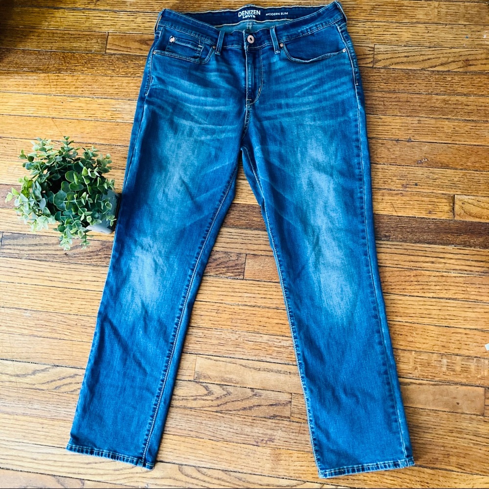 Denizen Misses sz 10 S Modern Slim Jeans NWOT